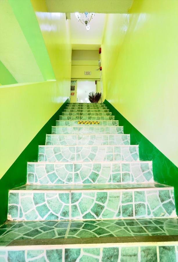 Reddoorz At D128 Lodge Cagayan Valley Тугегарао Экстерьер фото