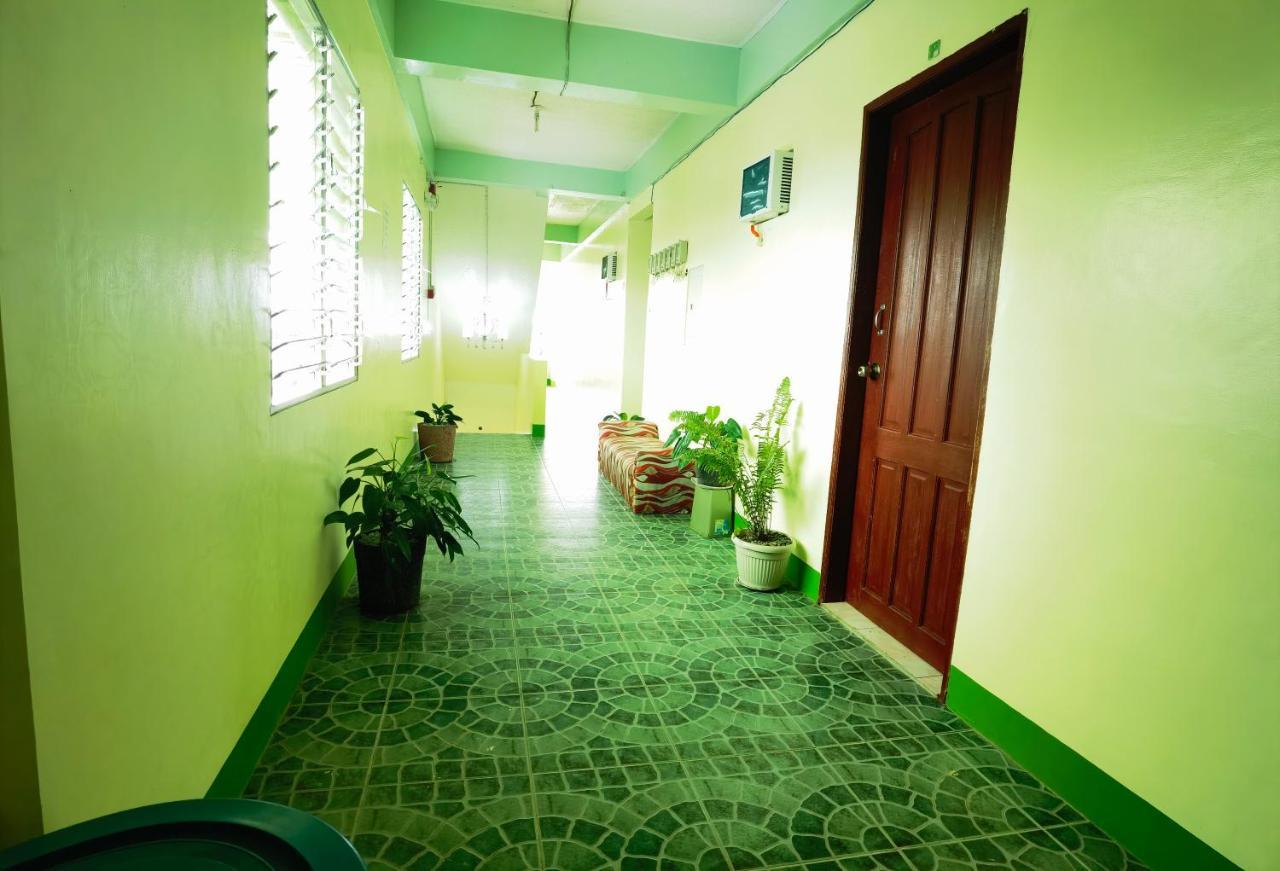 Reddoorz At D128 Lodge Cagayan Valley Тугегарао Экстерьер фото